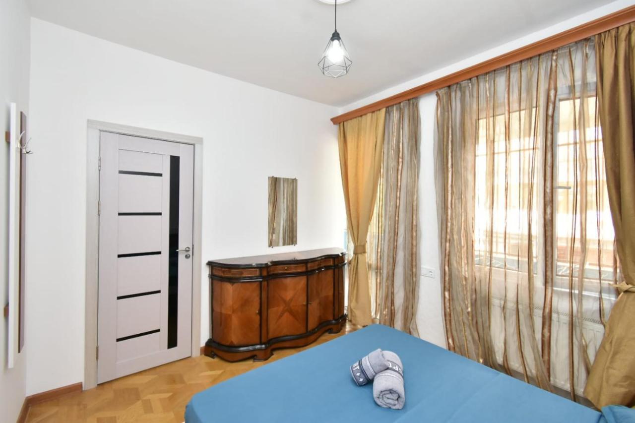 Guesthouses Opera Erevan Exterior foto